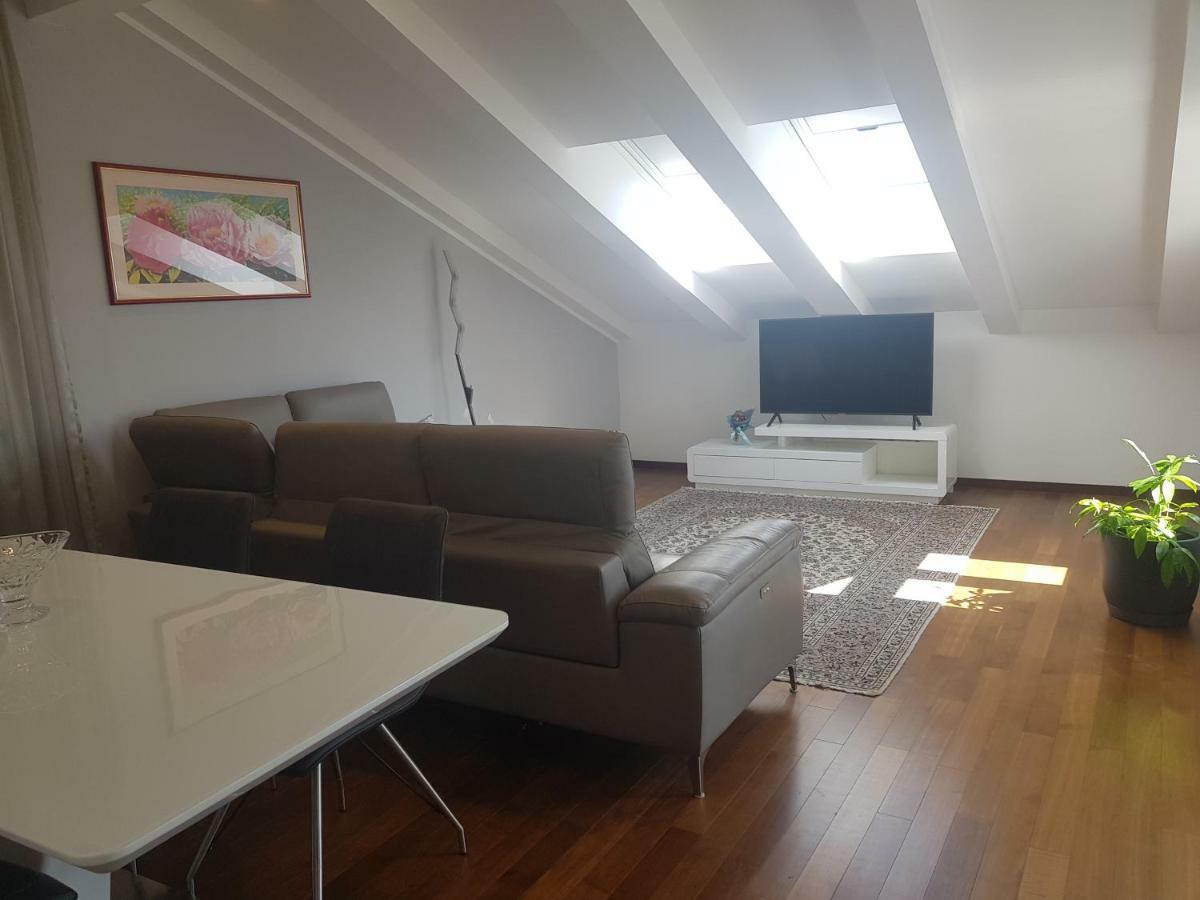 Stegic Apartment *